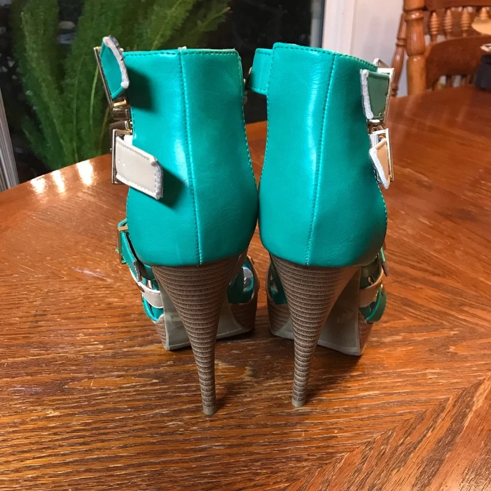Gorgeous Tan, Teal & Gold Studded Double Ankle Strap High Heels!